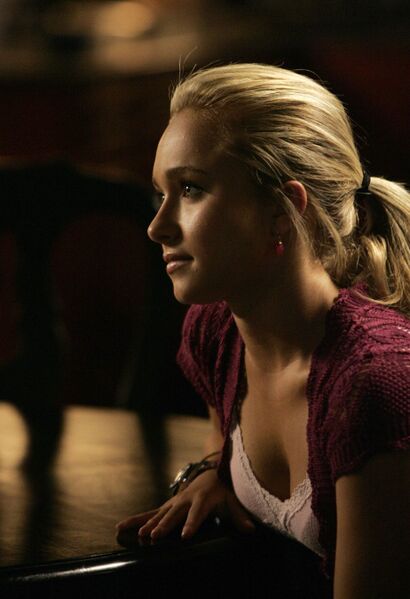 Fichier:2x04 Claire2.jpg