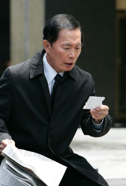 Fichier:2x01 KaitoPhoto.jpg