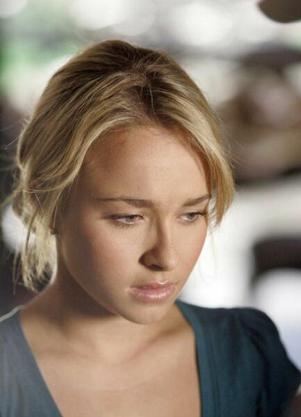 Fichier:2x10 Claire.jpg
