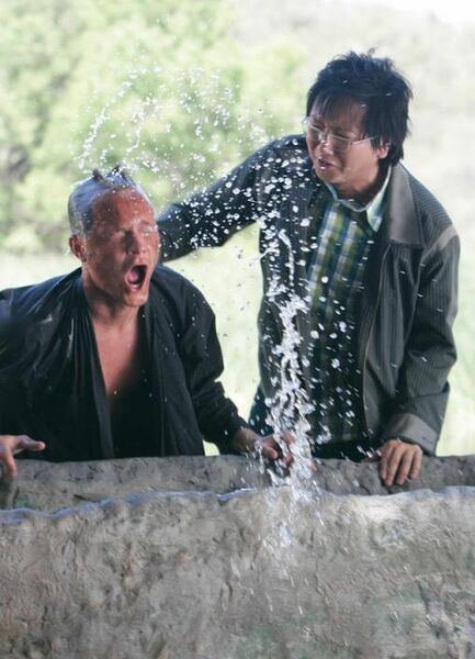 Fichier:2x02 TakezoHiroEau.jpg