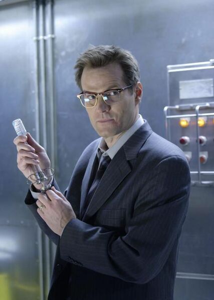 Fichier:1x17 NoahSerum.jpg