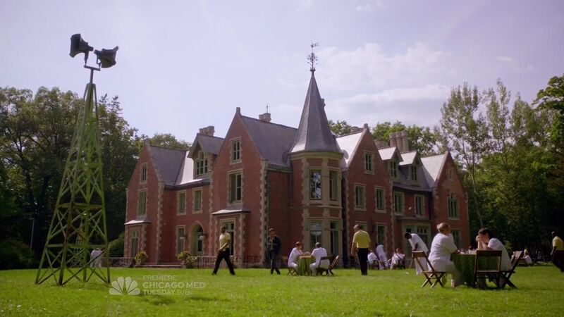 Fichier:Vue d'ensemble du manoir Sunstone.jpg